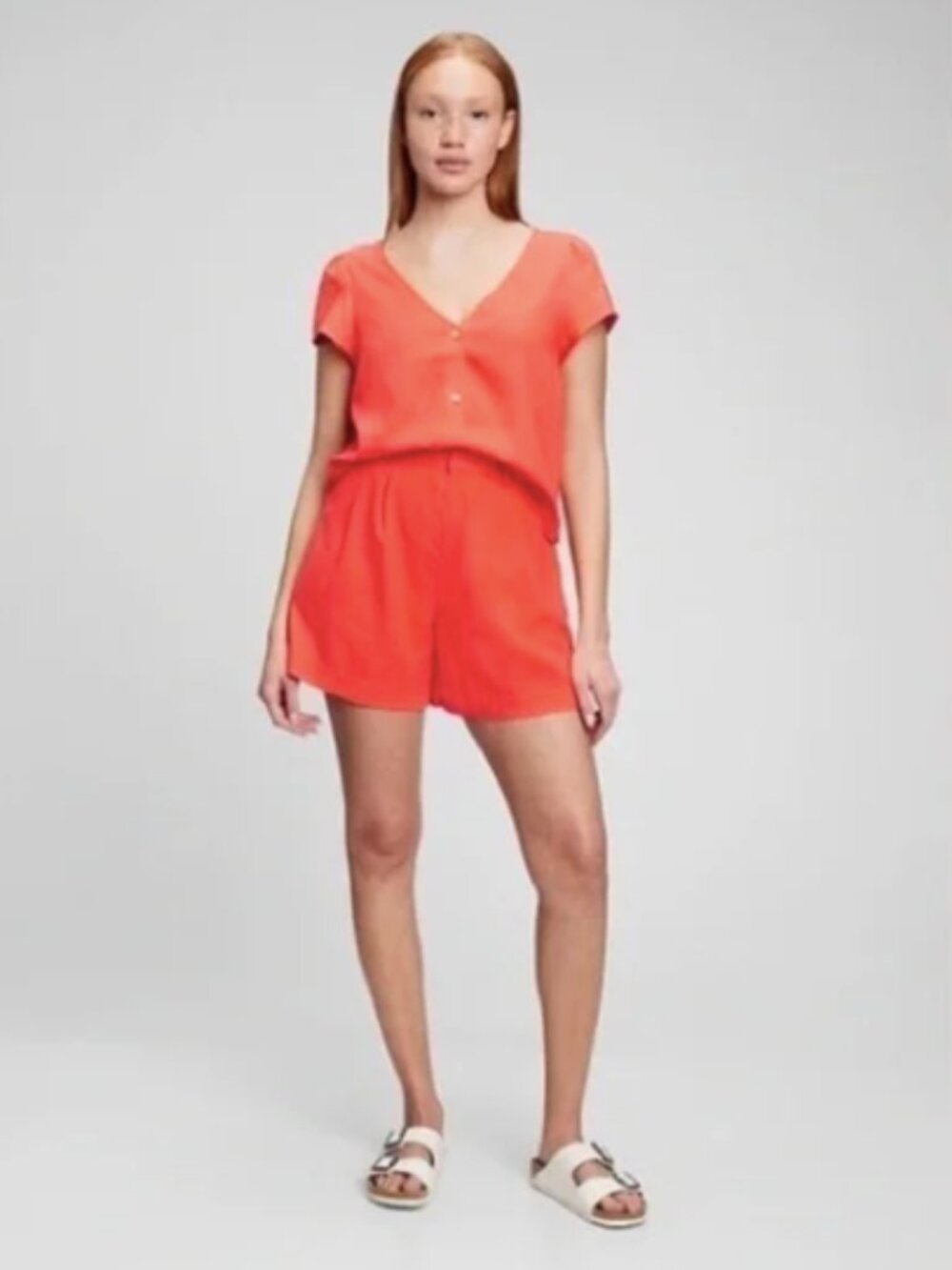 Womens Gap High Rise Linen Blend Pleated Shorts